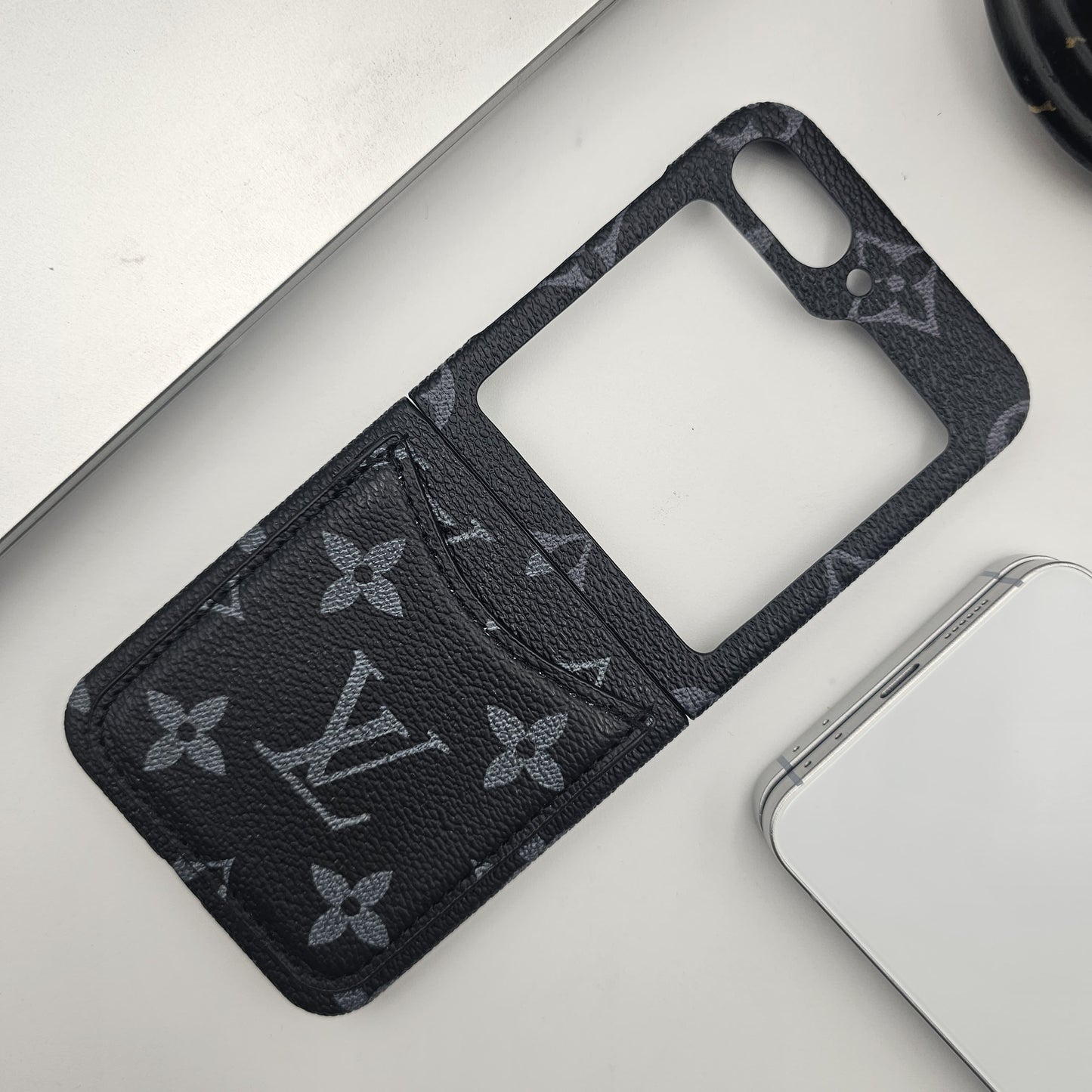 Z-Flip LuxePocket™ Case – Premium Leather Wallet
