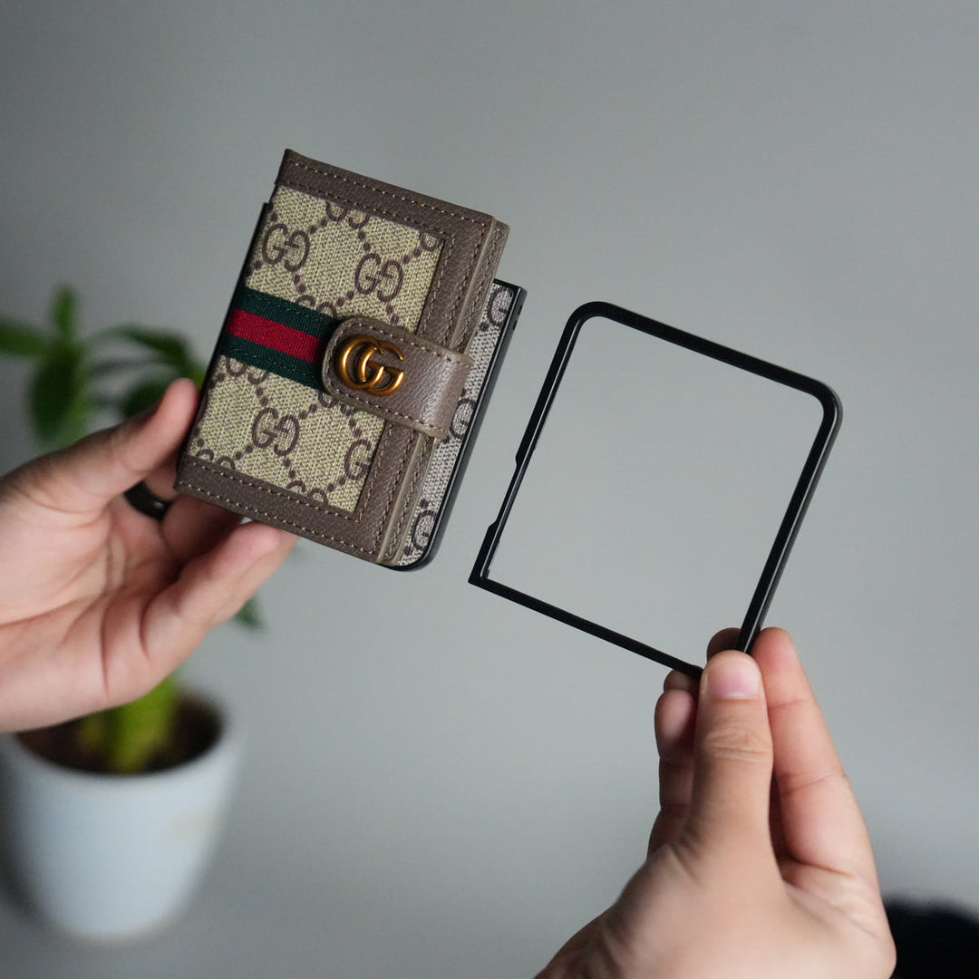 Designer-Inspired Wallet Case – For Galaxy Z Flip