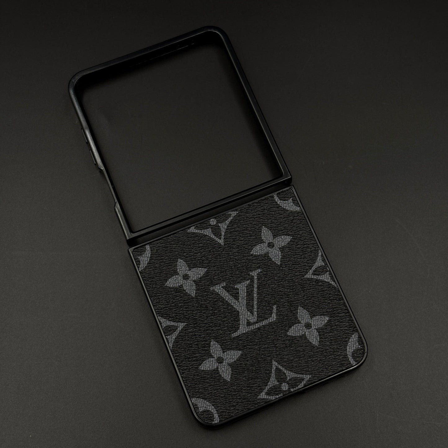 FlexFlip™ Leather Case – Z Flip Series